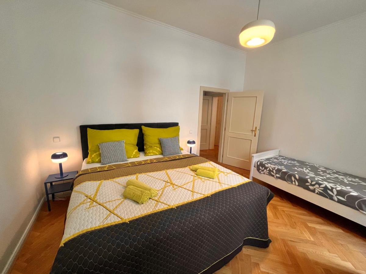 Amazing Apartment Zborovska Praha Exteriér fotografie