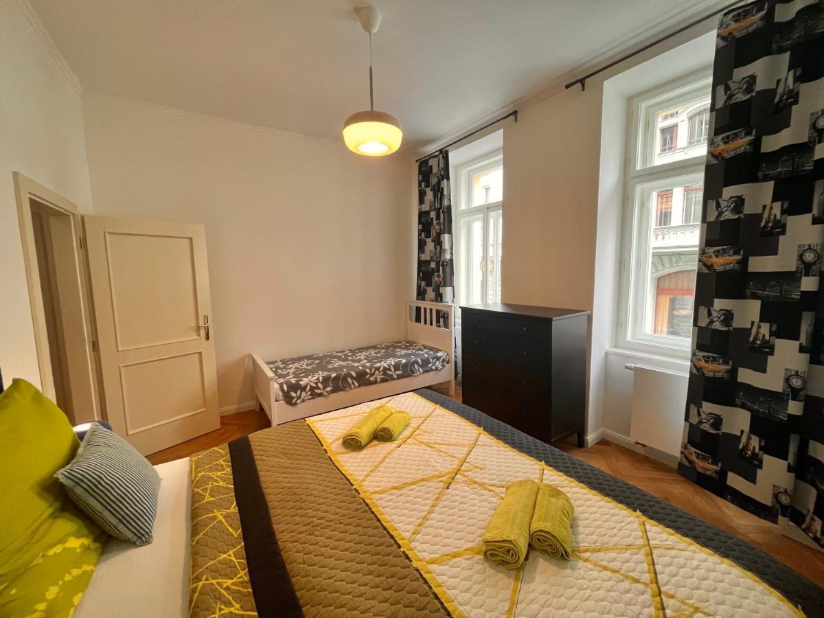 Amazing Apartment Zborovska Praha Exteriér fotografie